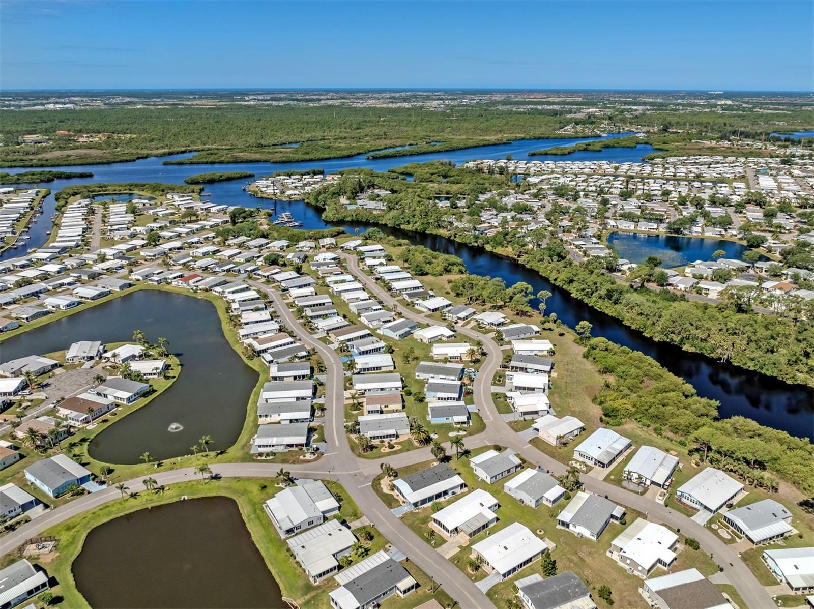 Image 42 of 77 For 513 Landsedge Drive