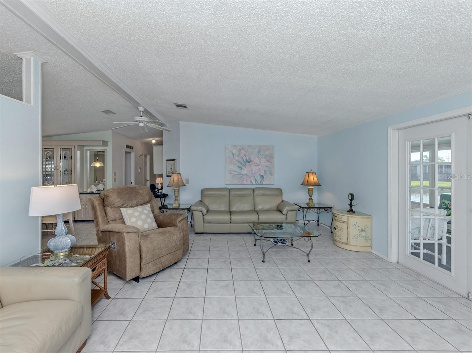 Image 8 of 77 For 513 Landsedge Drive