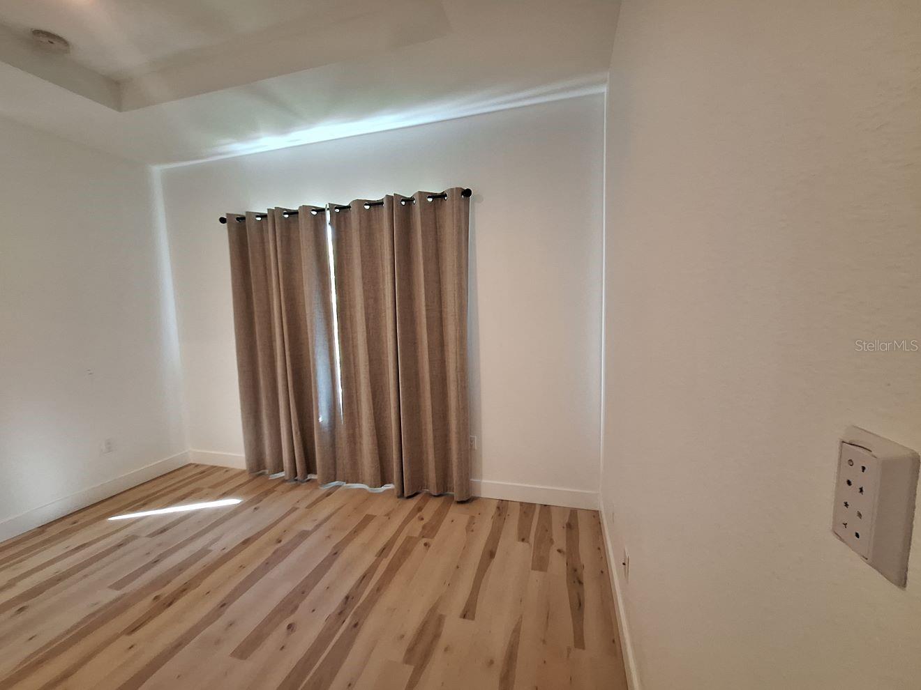 Image 12 of 30 For 289 Albatross Road