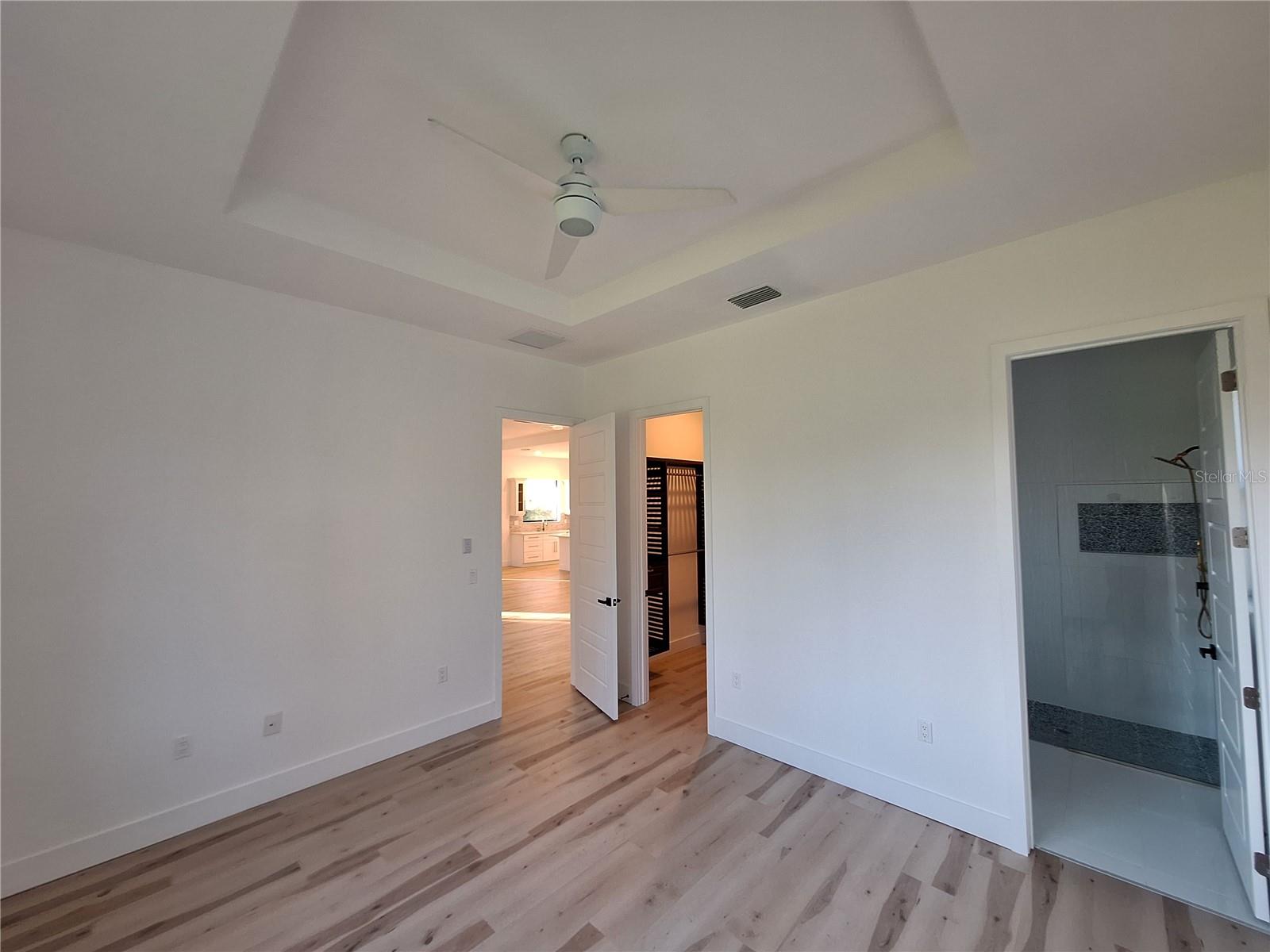 Image 17 of 30 For 289 Albatross Road