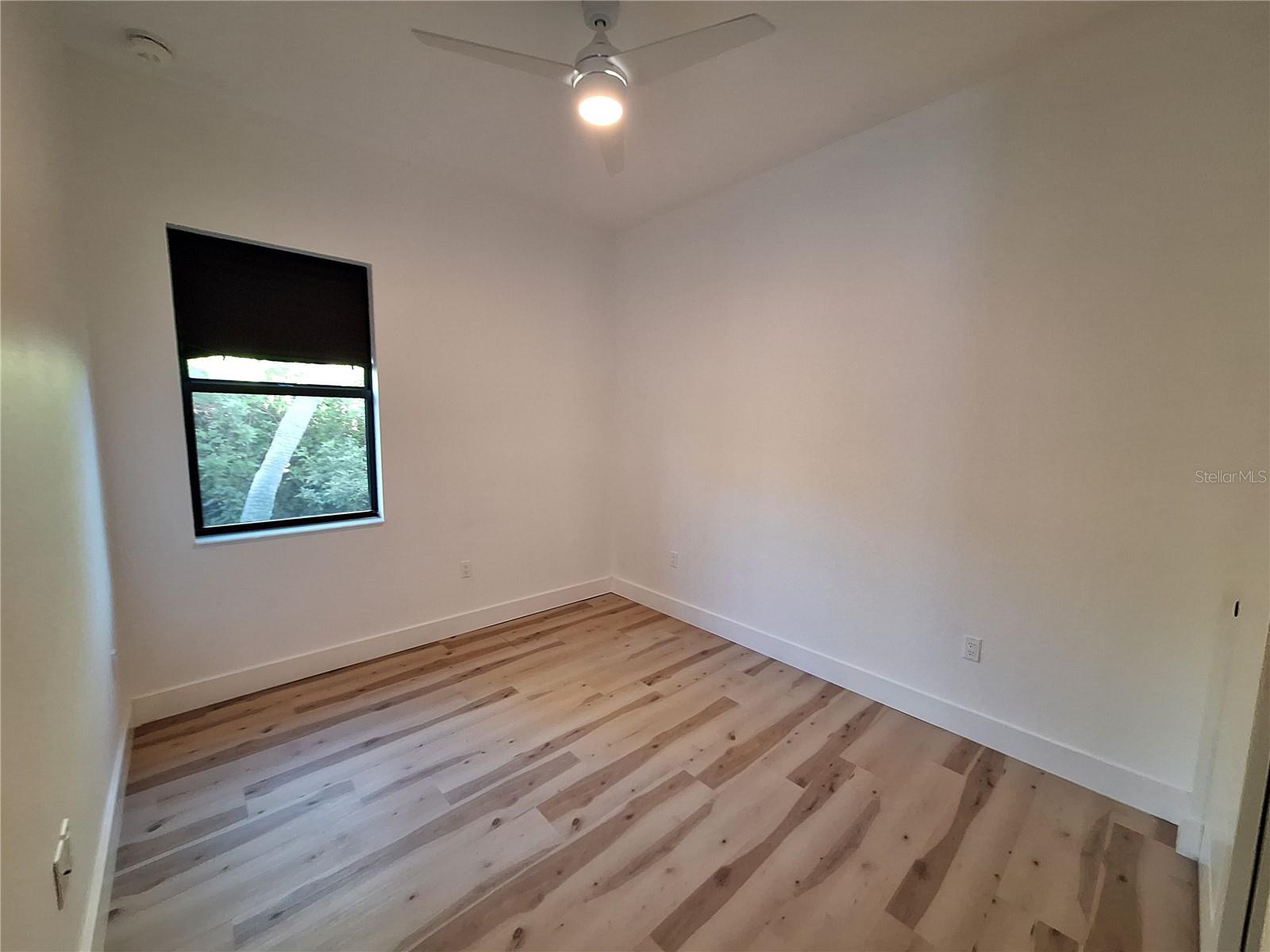 Image 21 of 30 For 289 Albatross Road