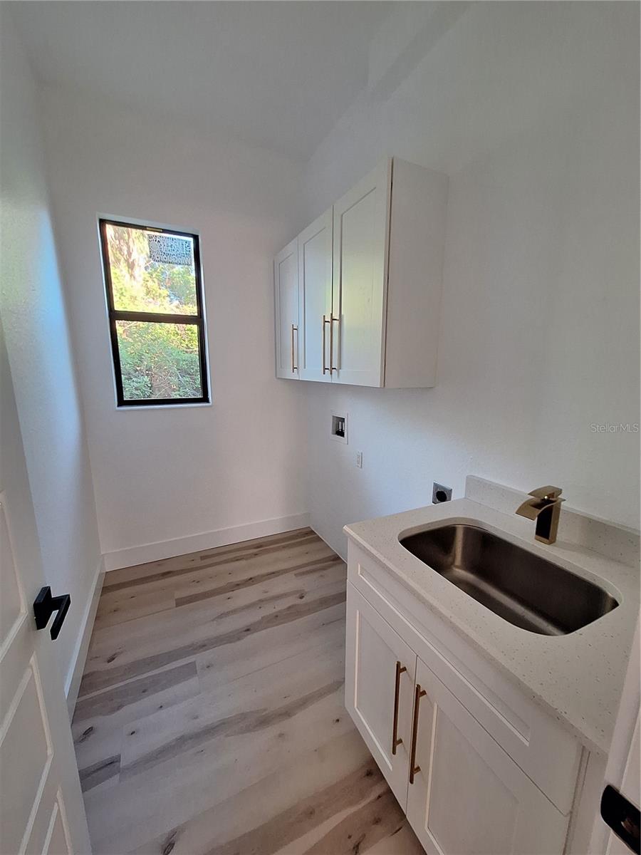 Image 25 of 30 For 289 Albatross Road