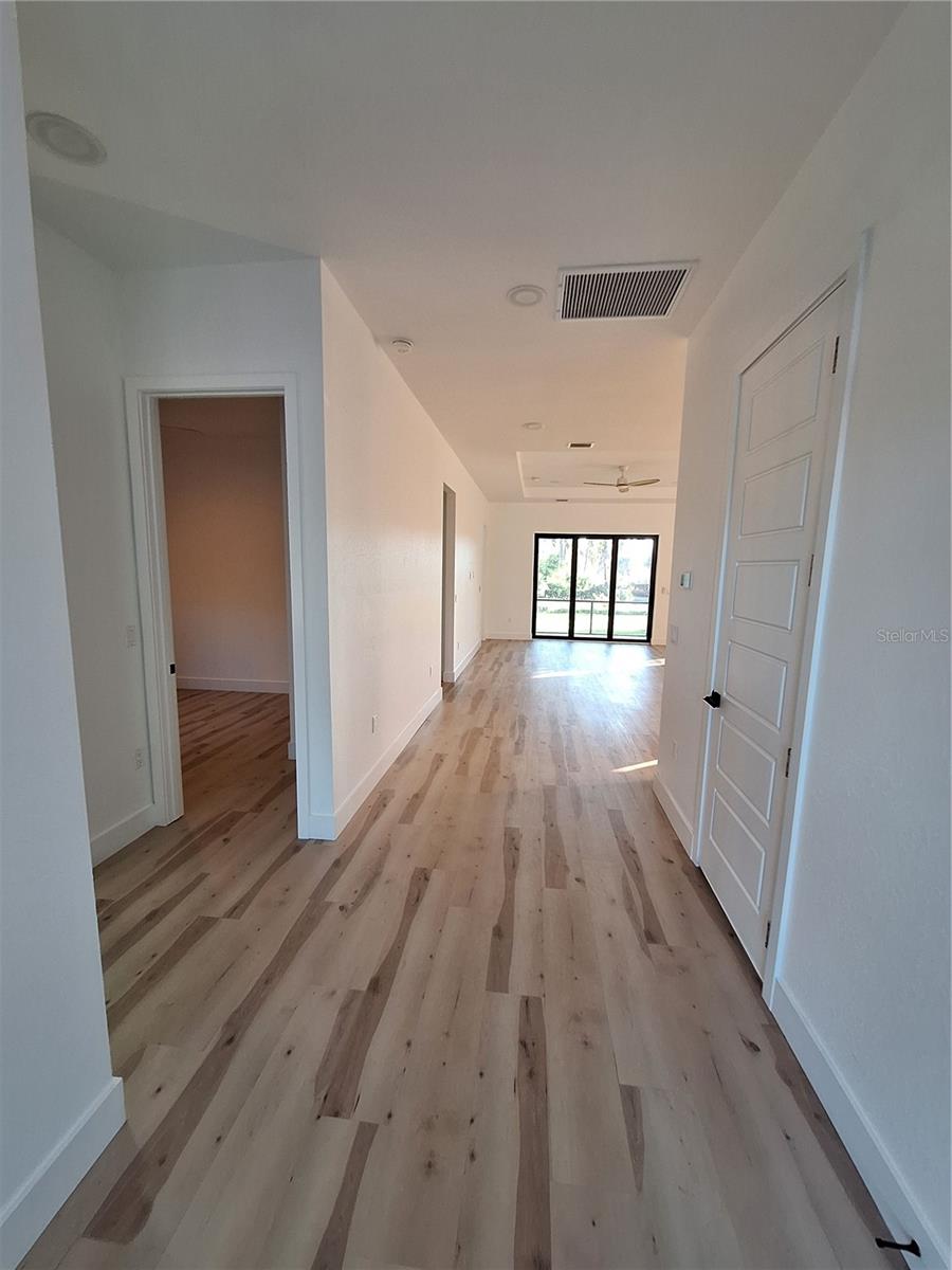 Image 3 of 30 For 289 Albatross Road