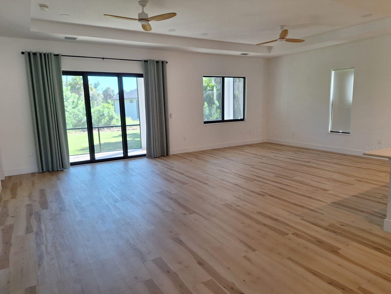 Image 5 of 30 For 289 Albatross Road