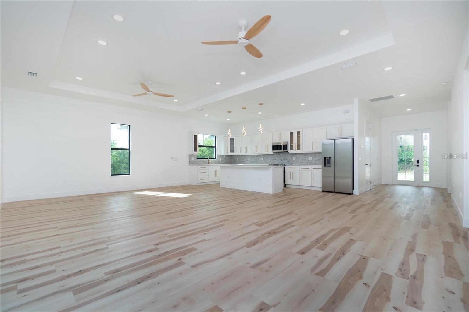 Image 7 of 30 For 289 Albatross Road