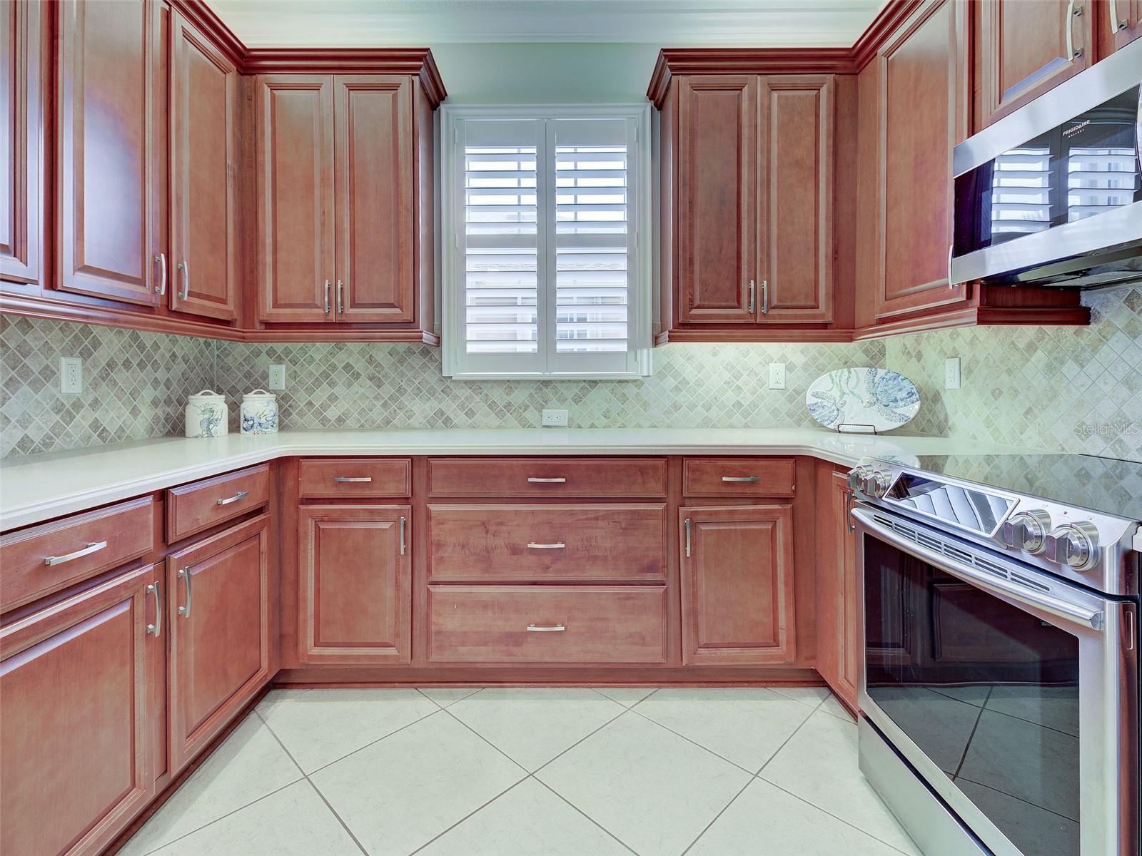 Image 18 of 69 For 2551 Terracina Drive
