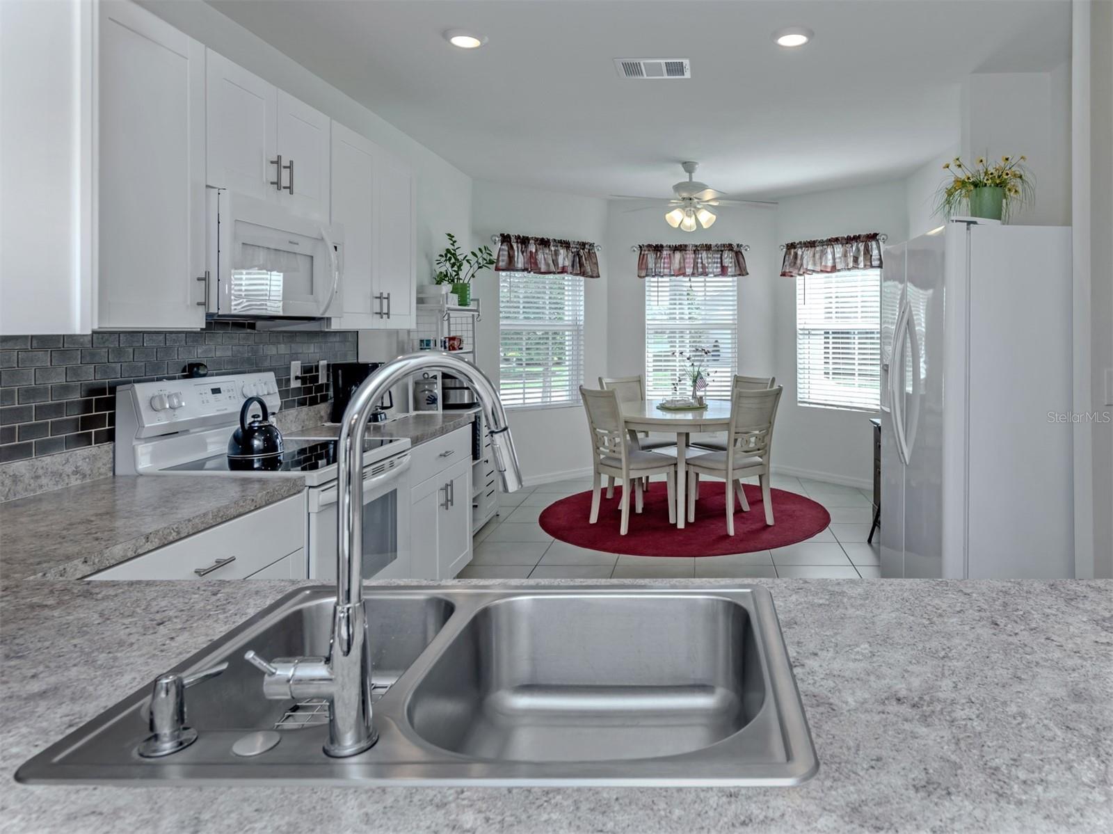 Image 16 of 70 For 7045 Waterford Parkway
