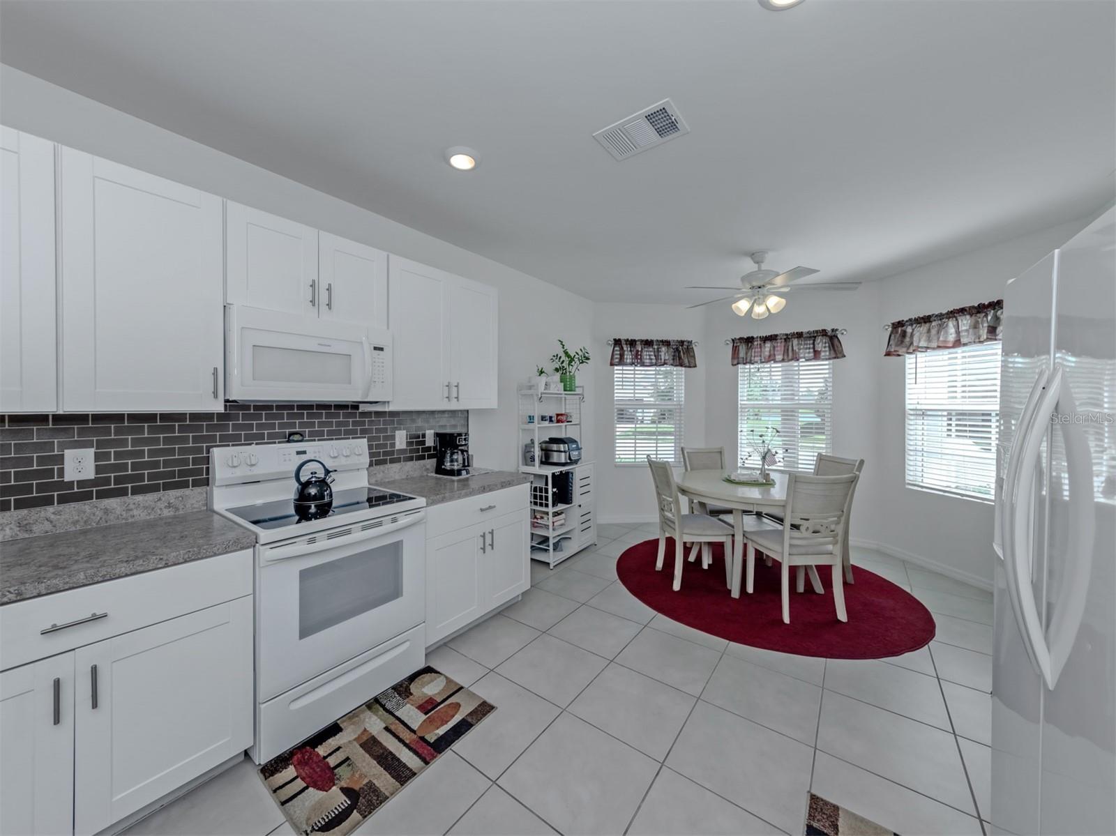 Image 18 of 70 For 7045 Waterford Parkway