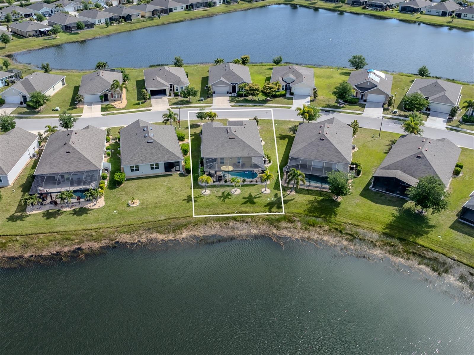 Image 35 of 70 For 7045 Waterford Parkway