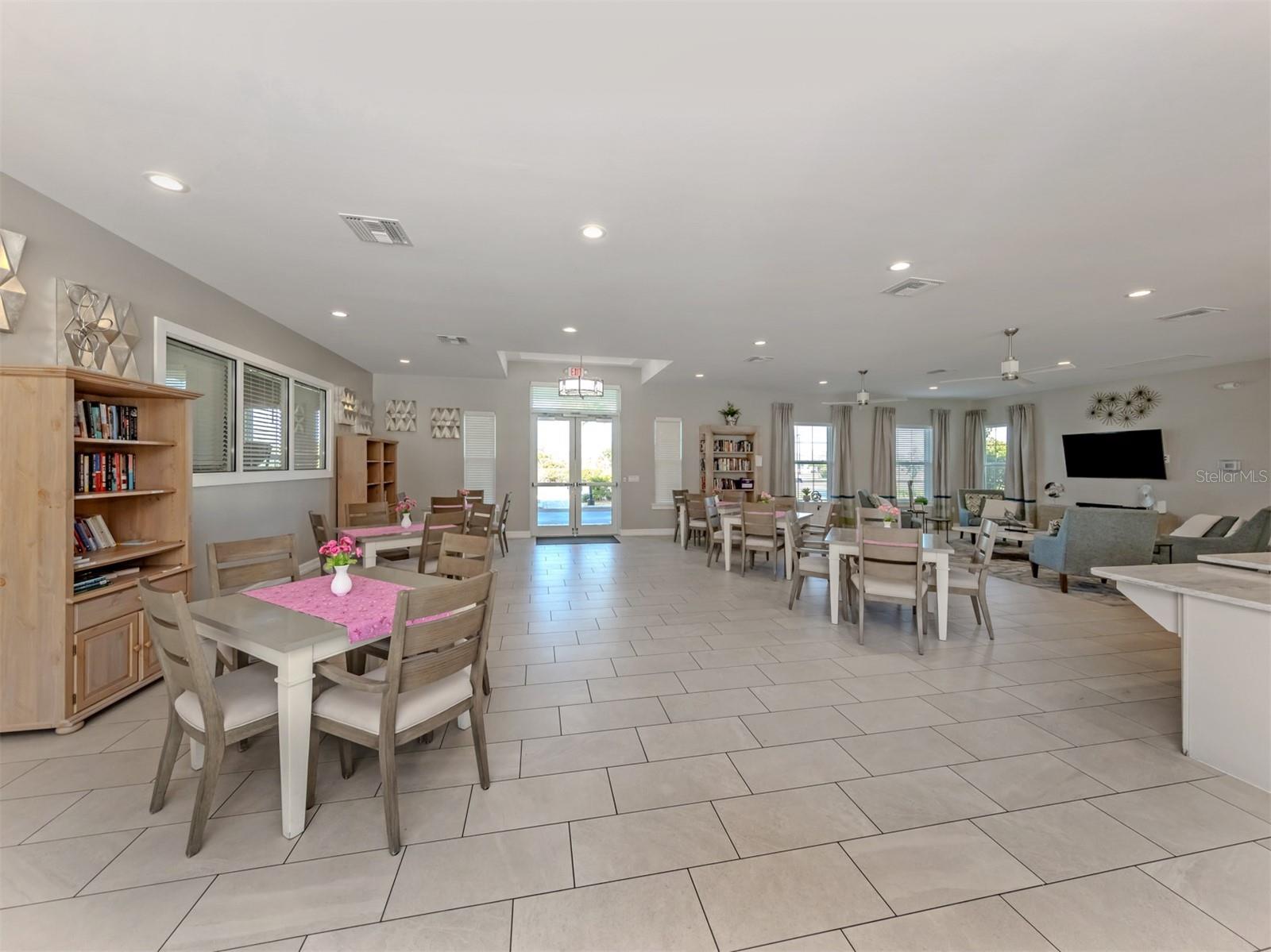 Image 47 of 70 For 7045 Waterford Parkway