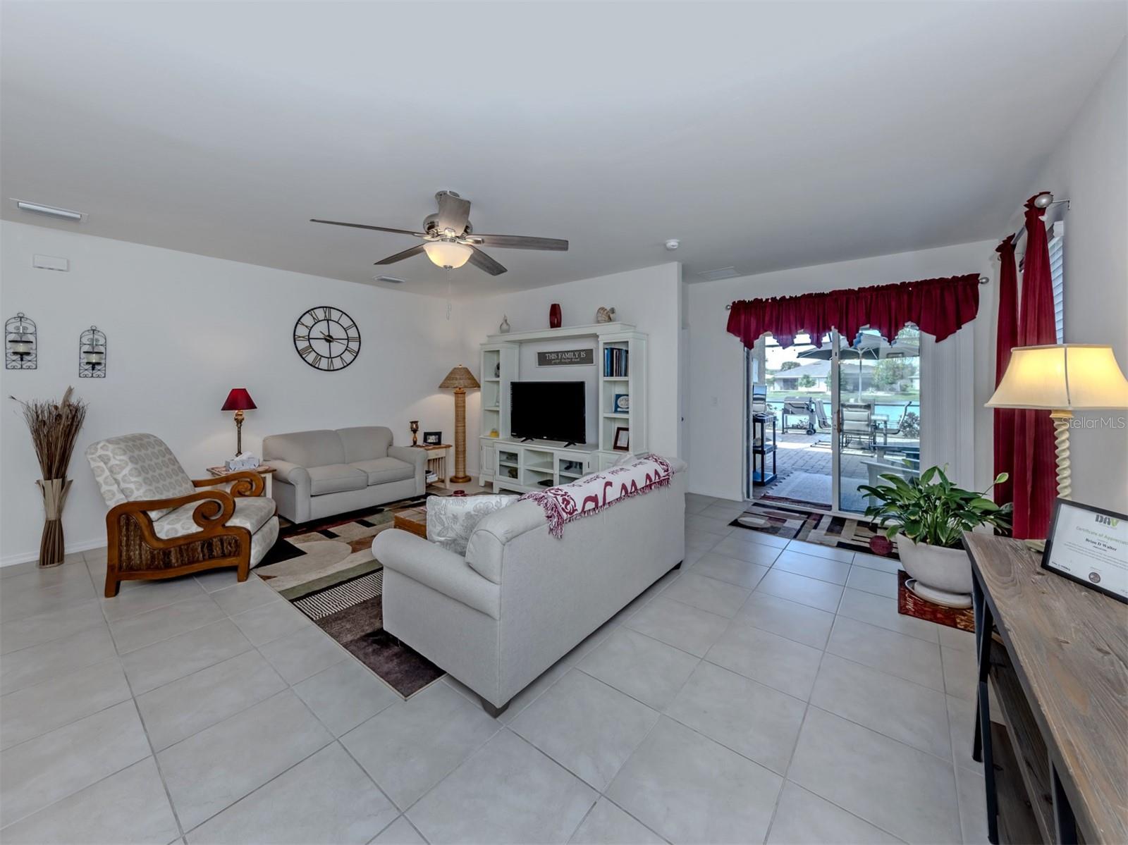 Image 5 of 70 For 7045 Waterford Parkway