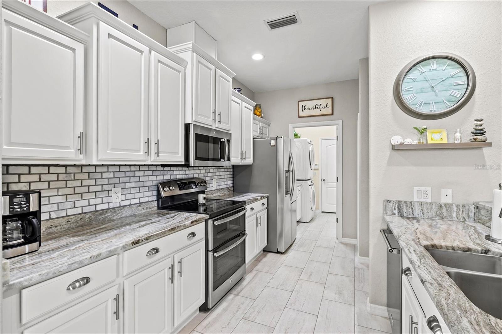 Image 18 of 81 For 2191 Chenille Court