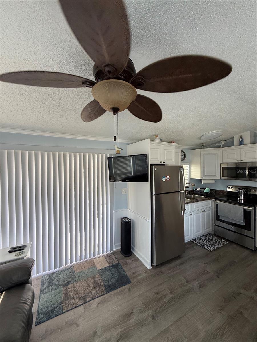 Image 4 of 30 For 1475 Flamingo Drive 328