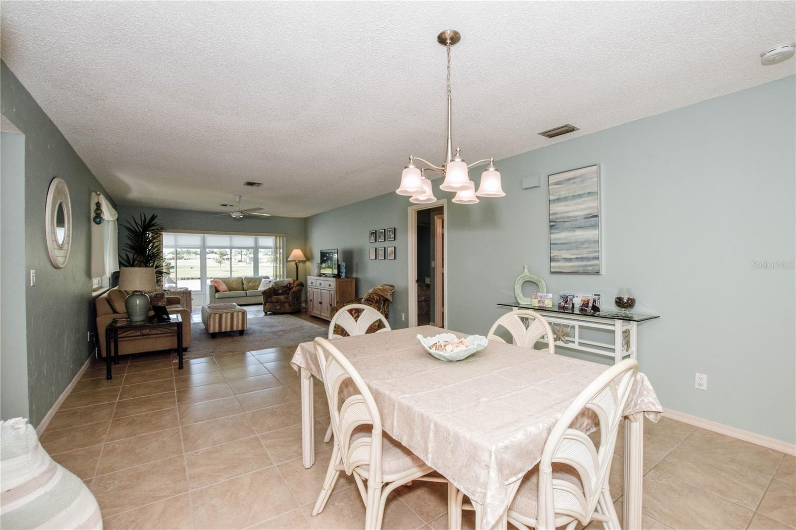 Image 11 of 61 For 418 Wexford Circle 125