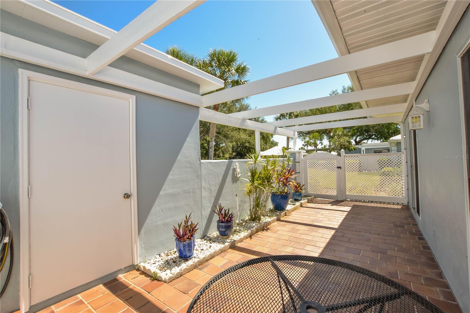 Image 30 of 61 For 418 Wexford Circle 125