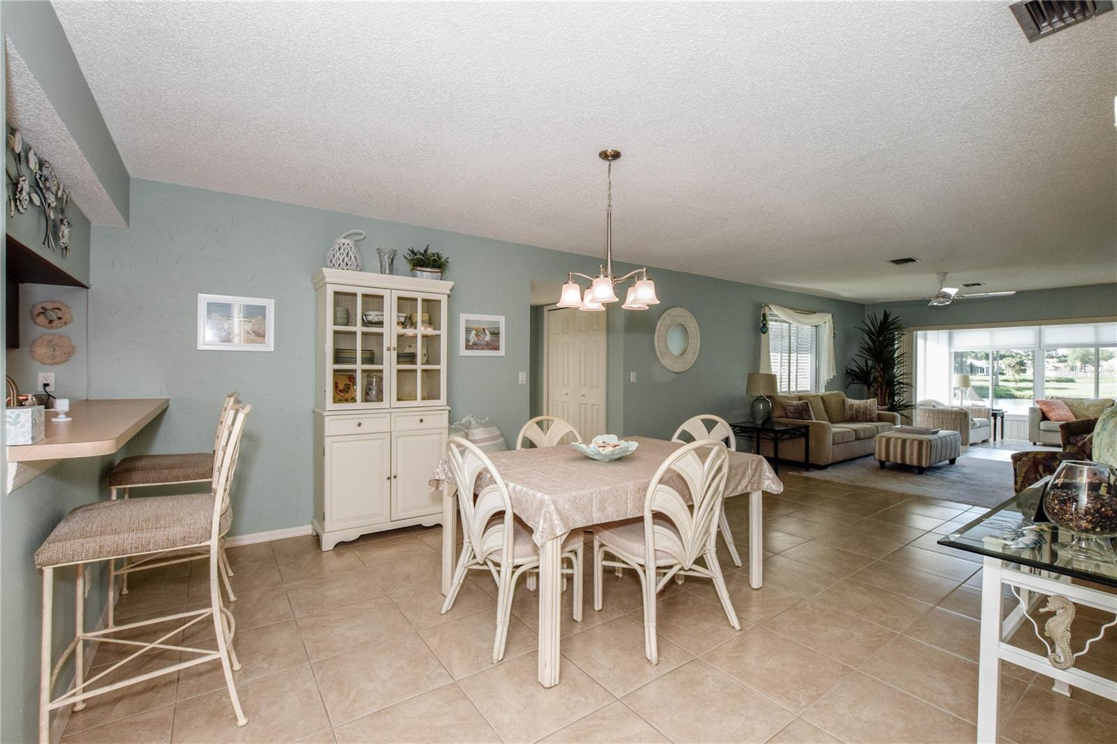 Image 6 of 61 For 418 Wexford Circle 125