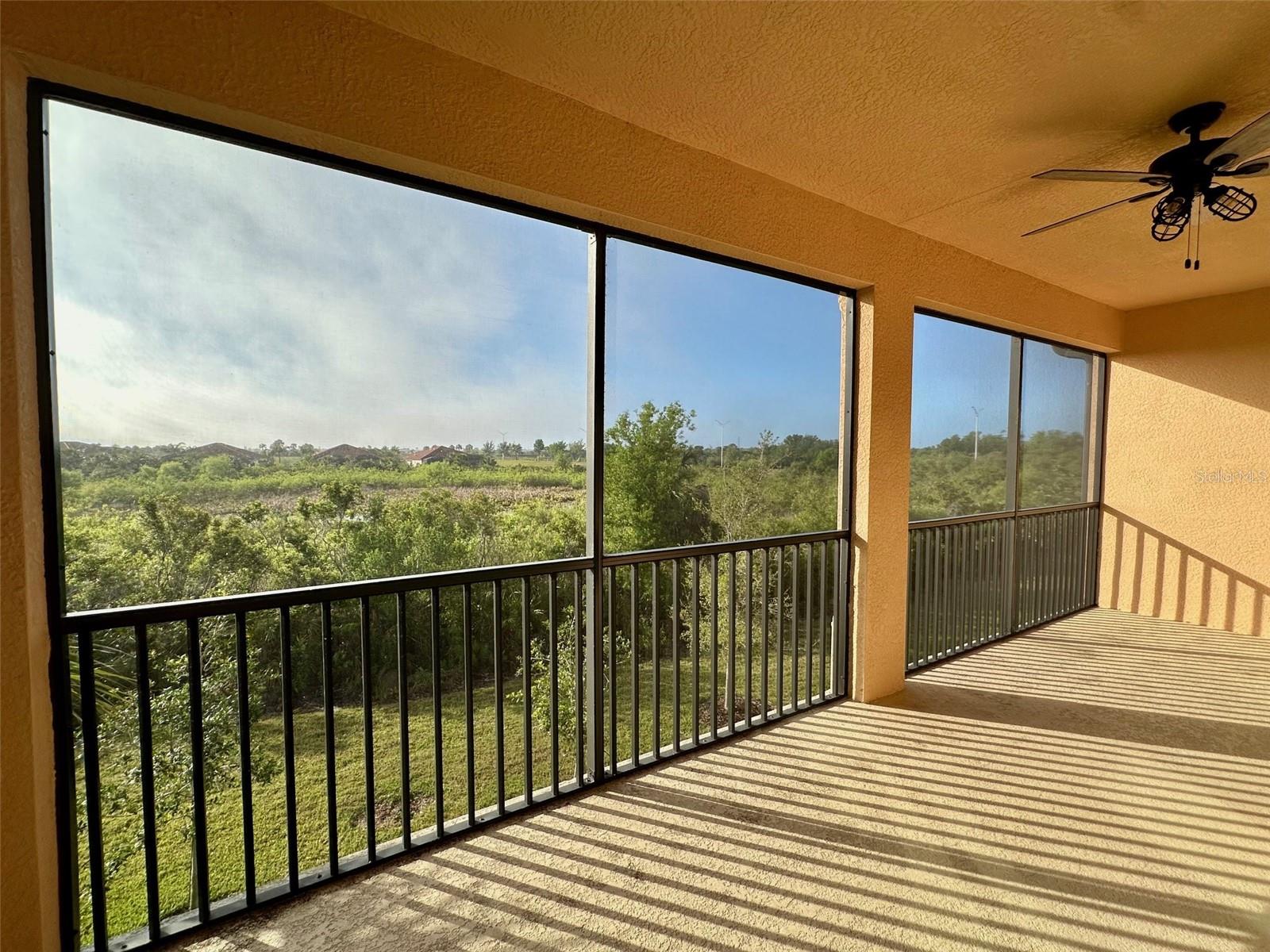 Image 21 of 30 For 10027 Crooked Creek Drive 201