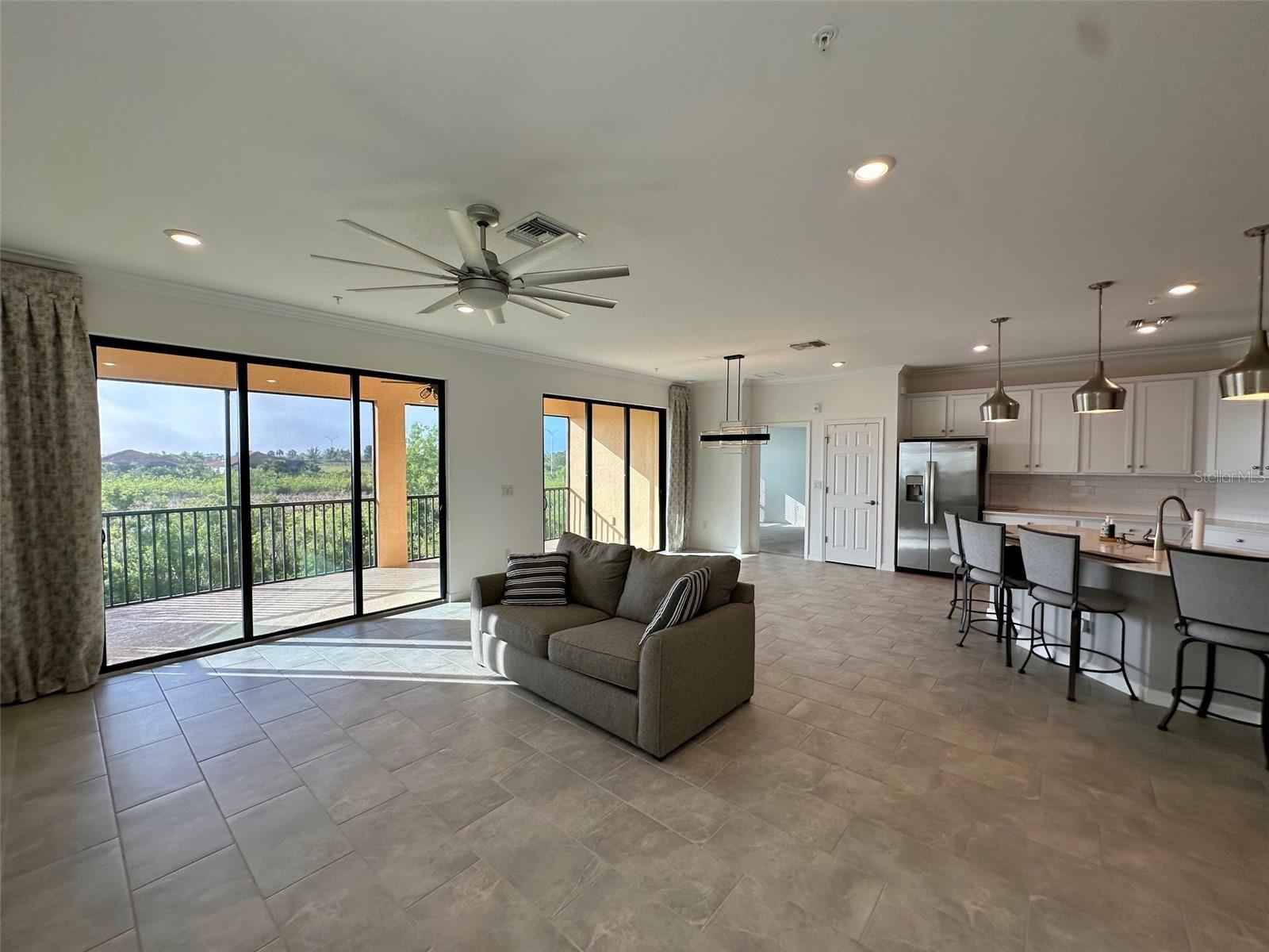 Image 7 of 30 For 10027 Crooked Creek Drive 201