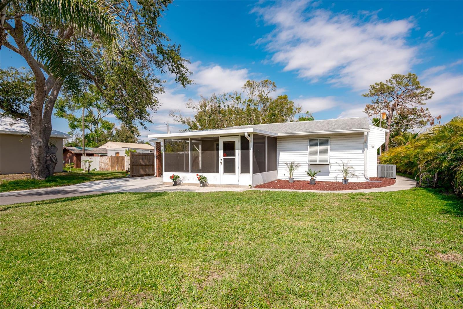 Details for 2209 Woodmere Road, VENICE, FL 34293