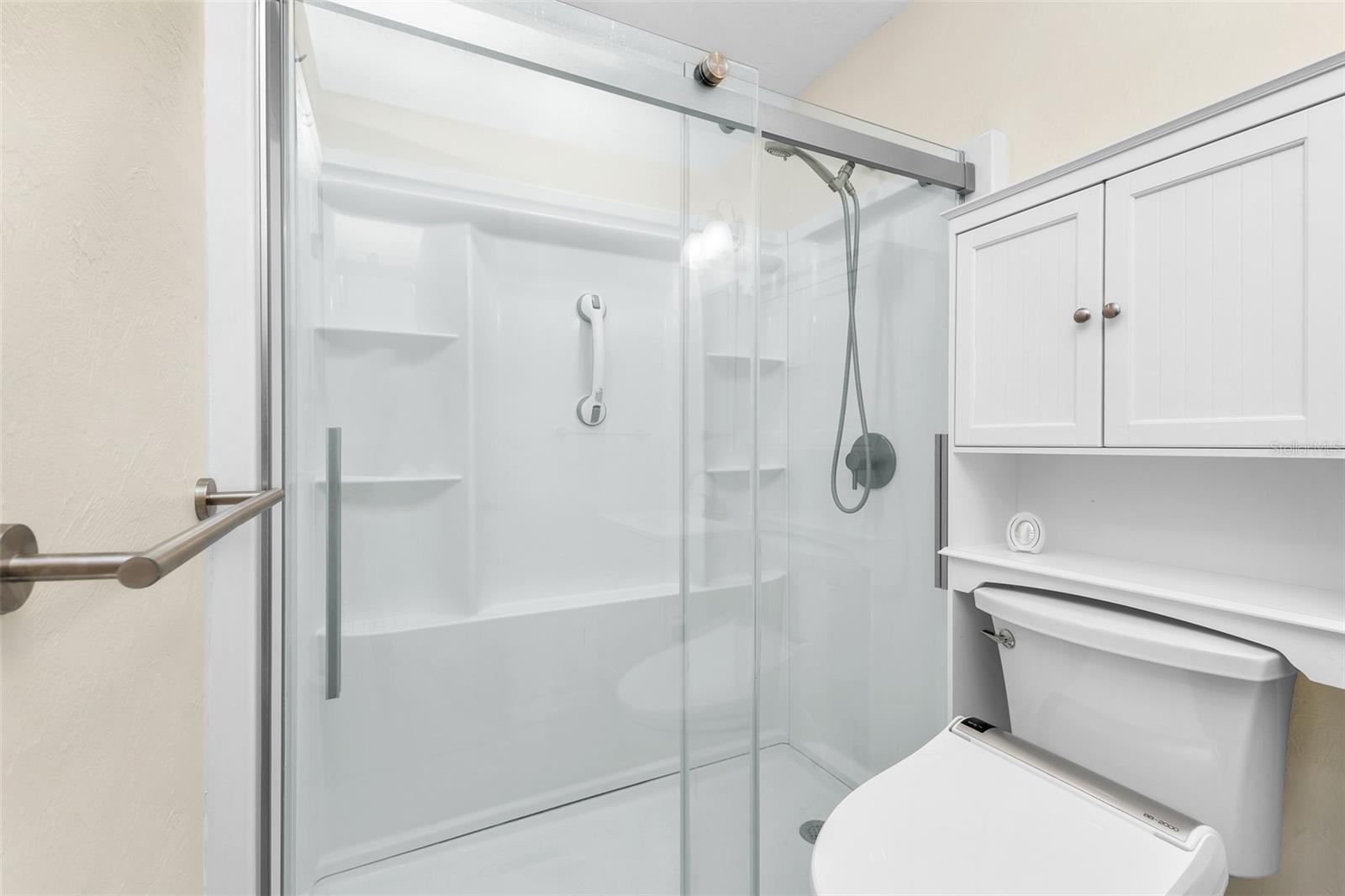 Image 14 of 32 For 2209 Woodmere Road