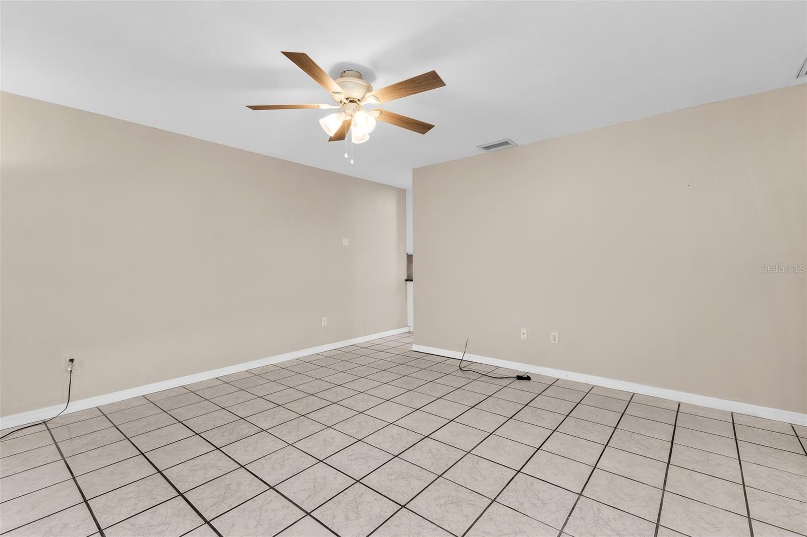Image 8 of 32 For 2209 Woodmere Road