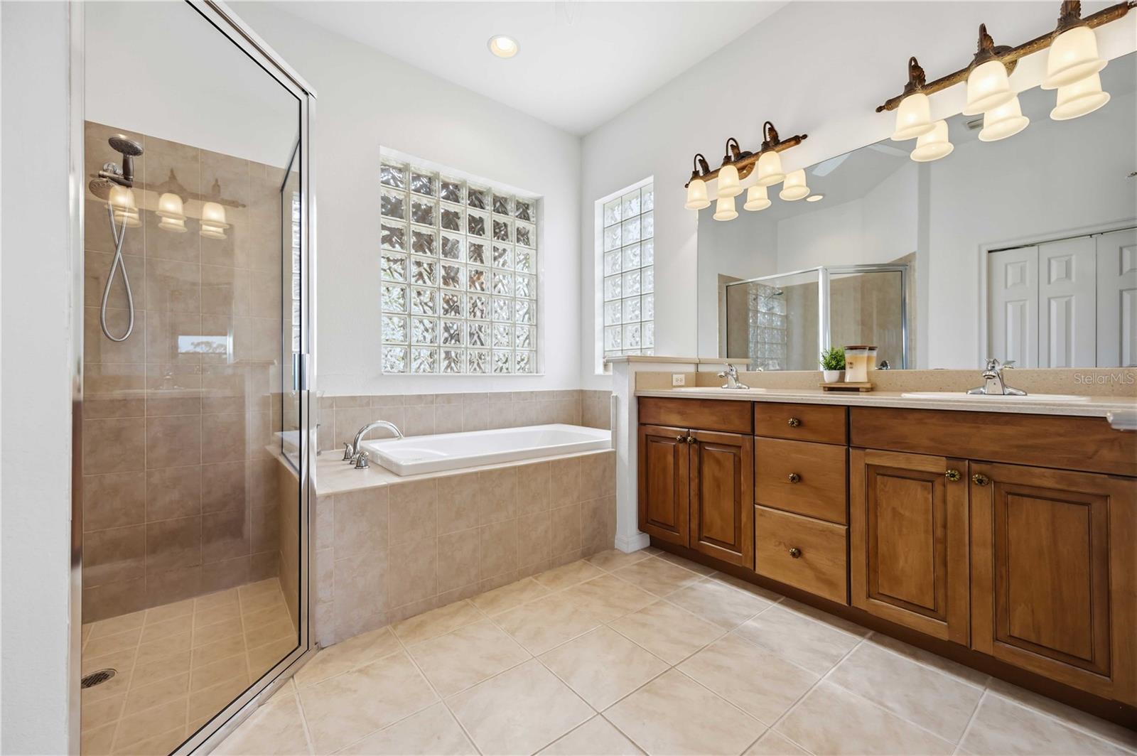 Image 47 of 99 For 170 Cipriani Way