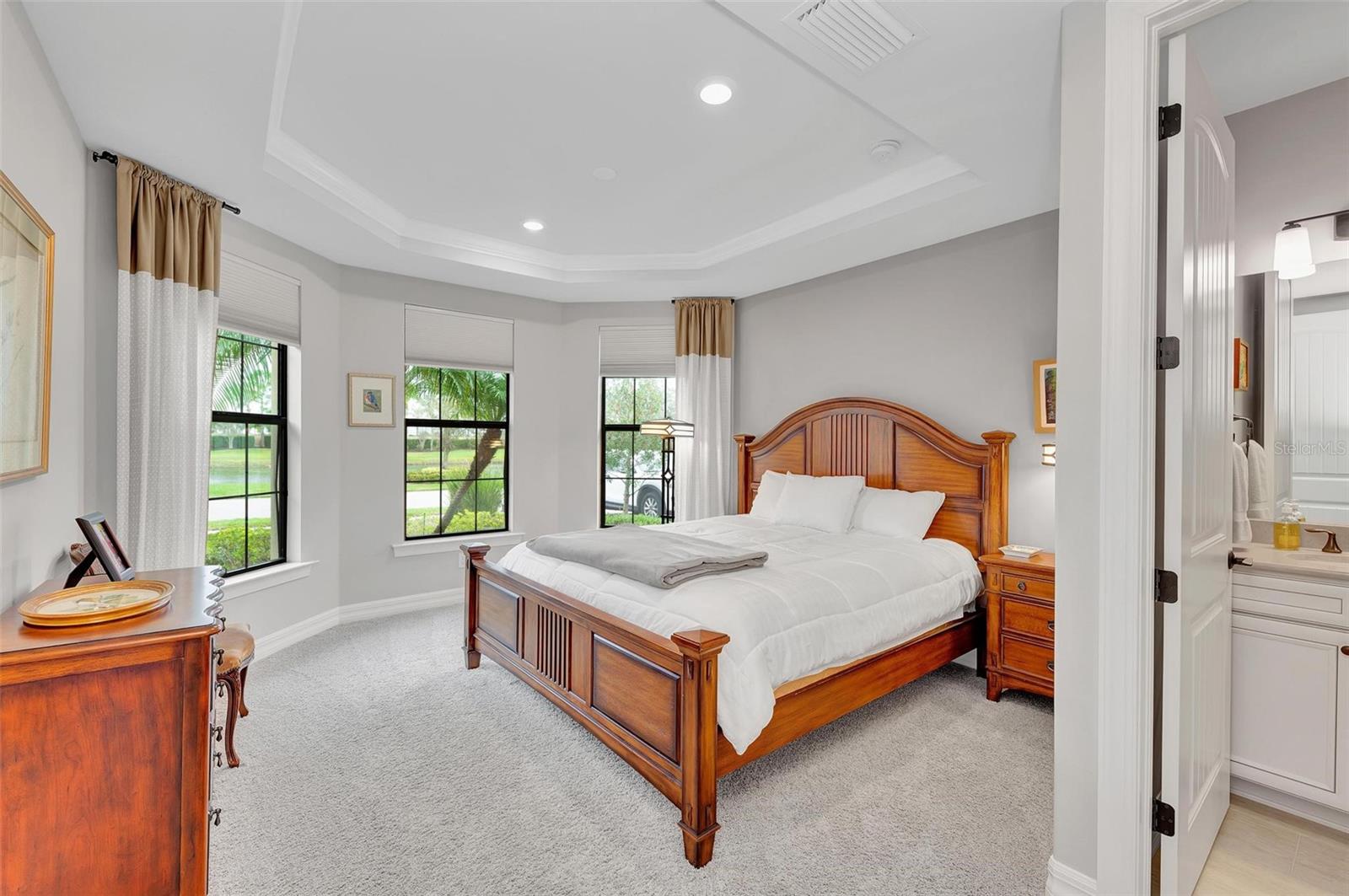 Listing photo id 32 for 13631 Salinas Street
