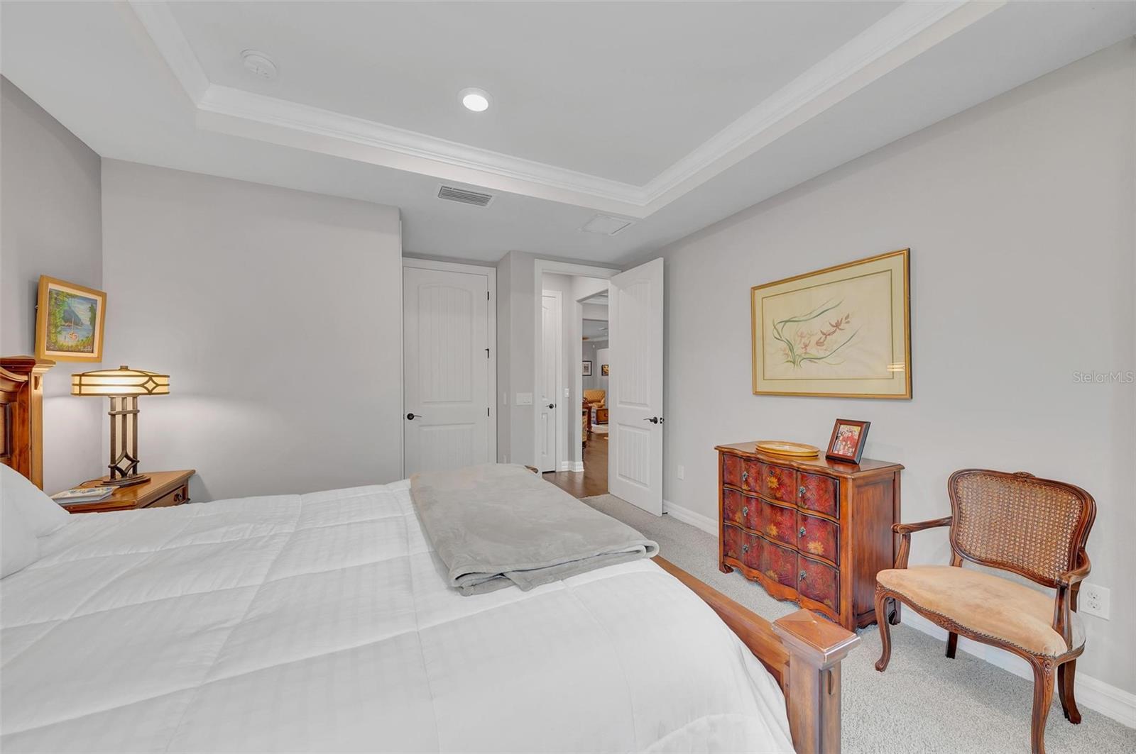 Listing photo id 34 for 13631 Salinas Street