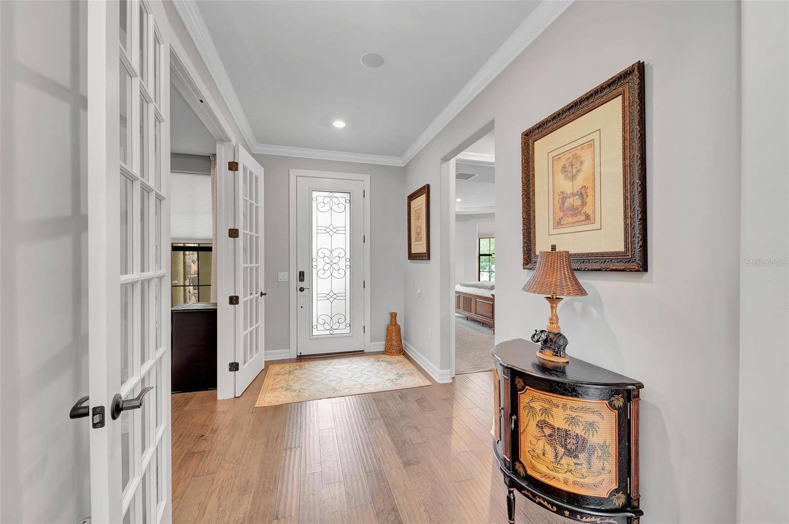Listing photo id 3 for 13631 Salinas Street