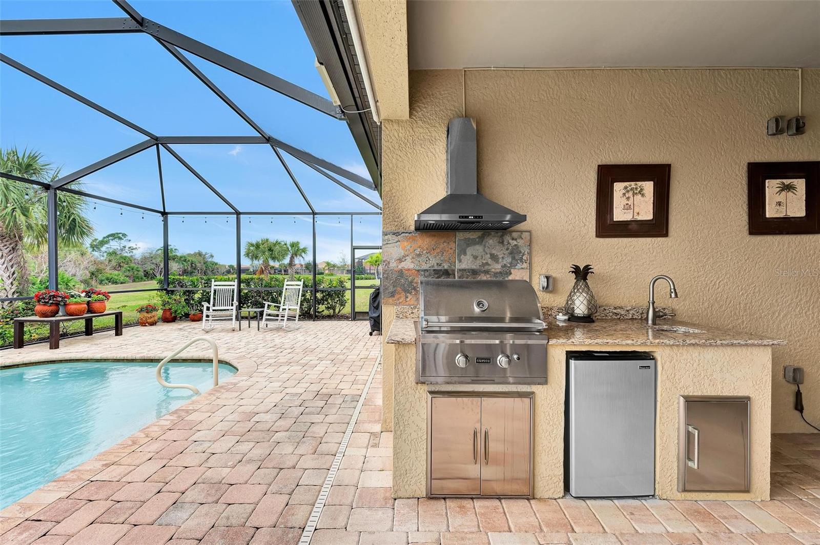 Listing photo id 56 for 13631 Salinas Street