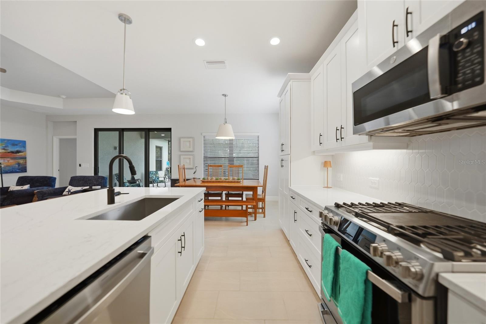 Image 4 of 46 For 11016 Hogan Circle