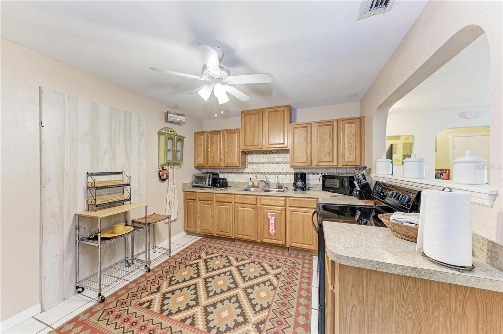 Image 11 of 99 For 2458 Waldemere Street
