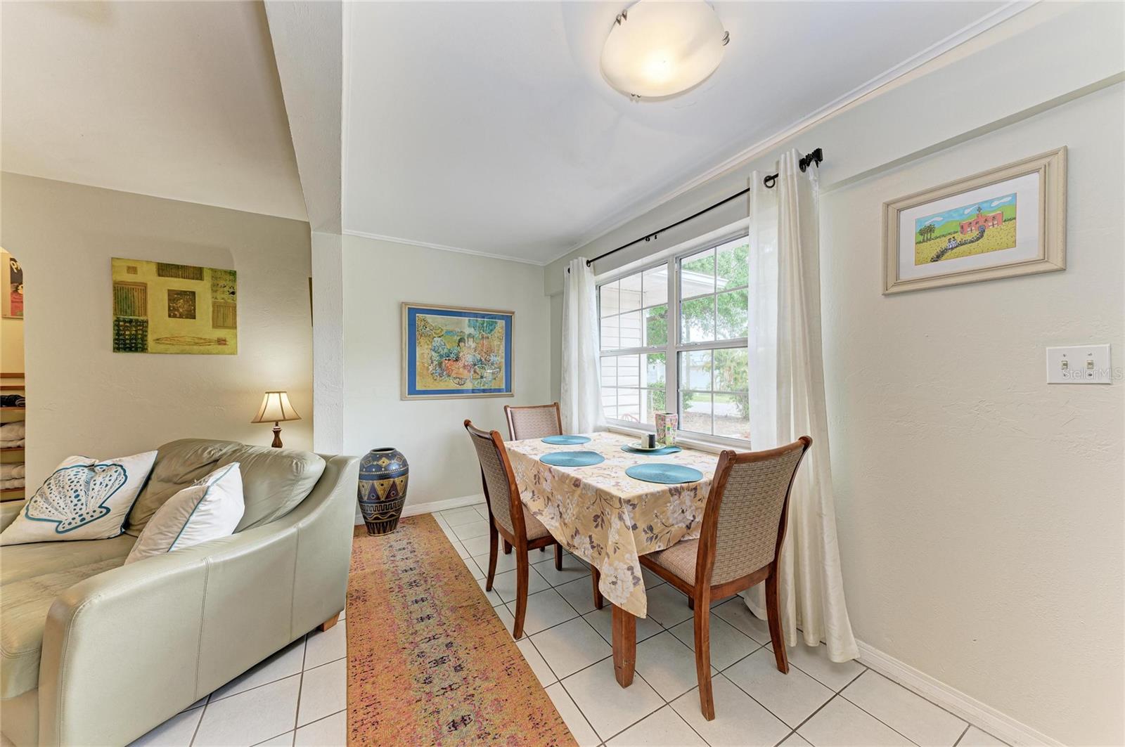Image 15 of 99 For 2458 Waldemere Street