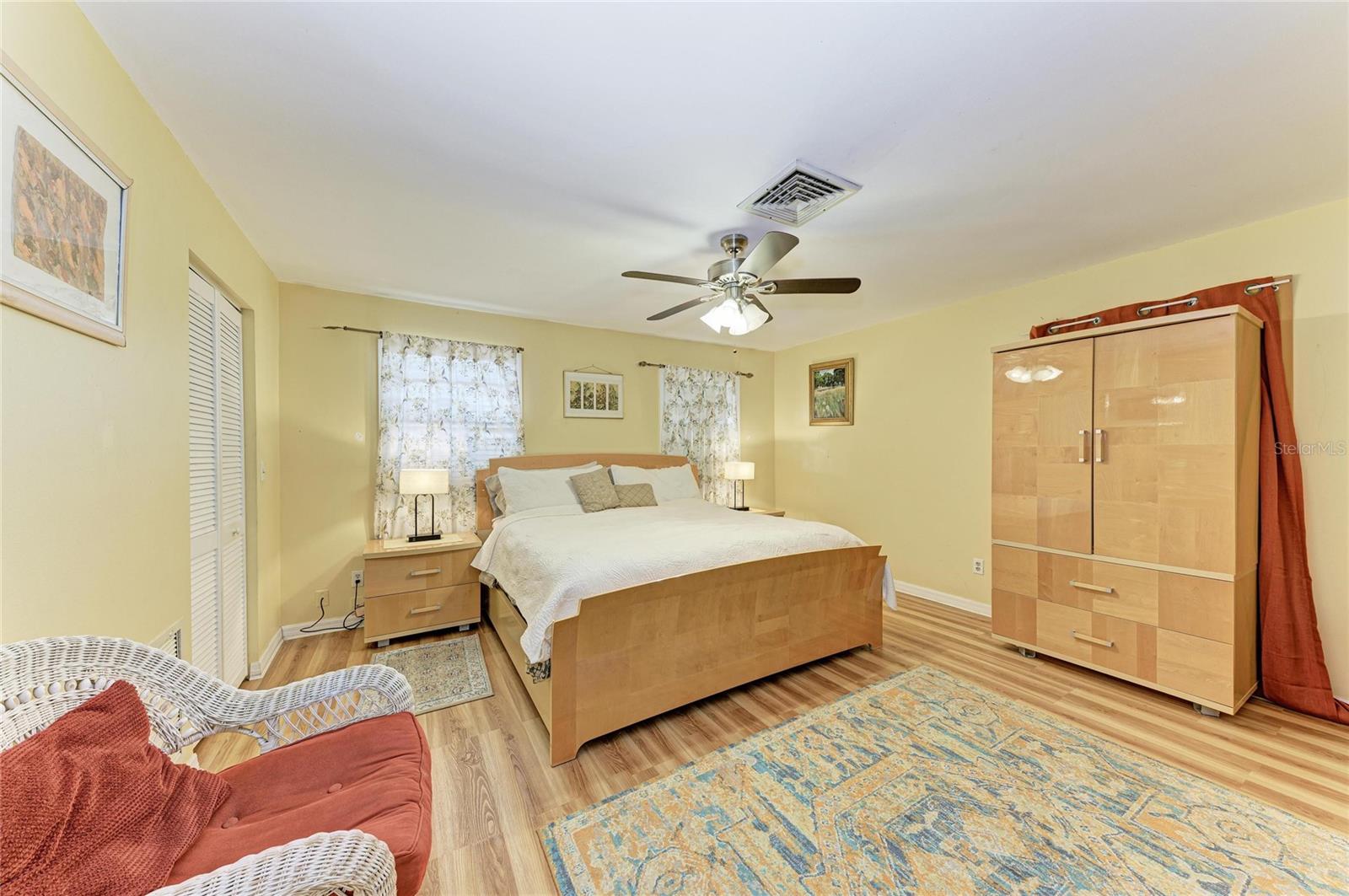 Image 34 of 99 For 2458 Waldemere Street