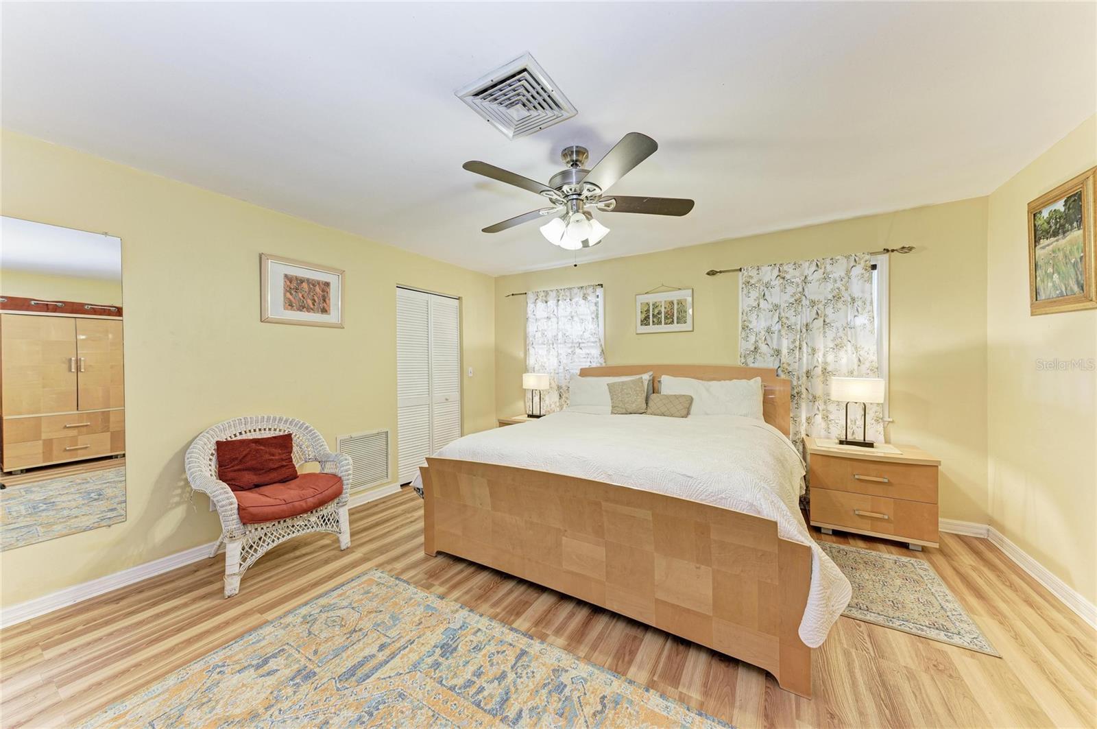 Image 36 of 99 For 2458 Waldemere Street