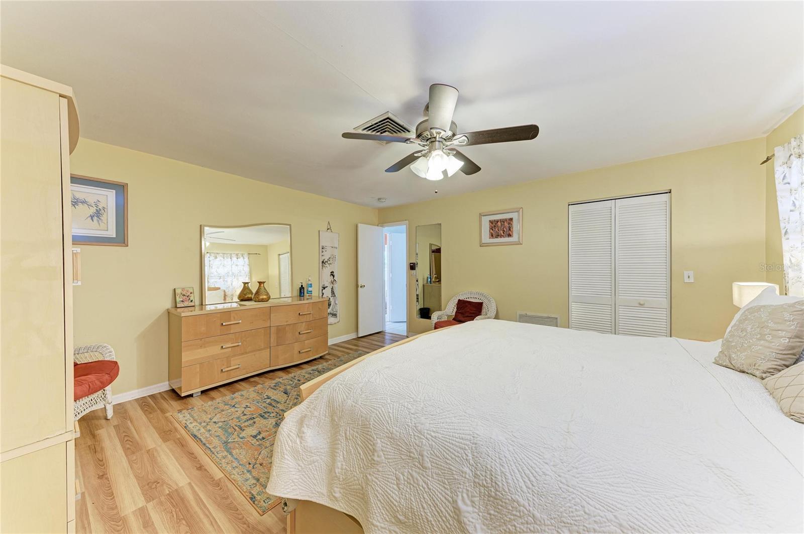 Image 37 of 99 For 2458 Waldemere Street