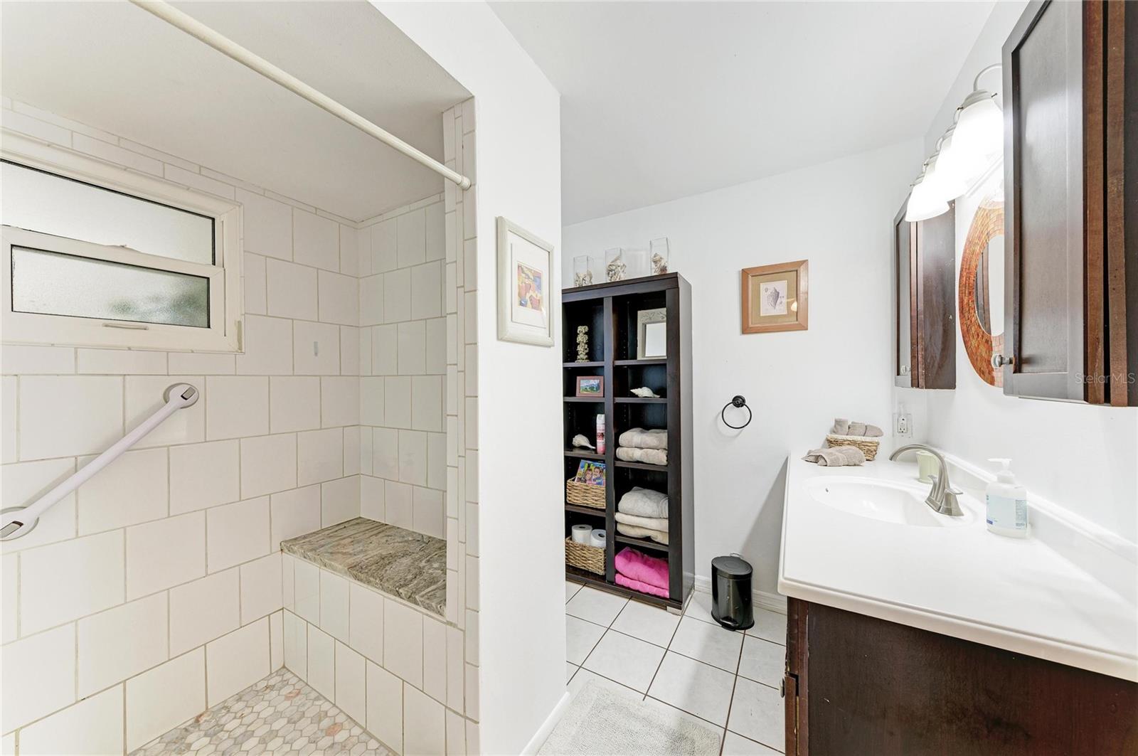Image 39 of 99 For 2458 Waldemere Street