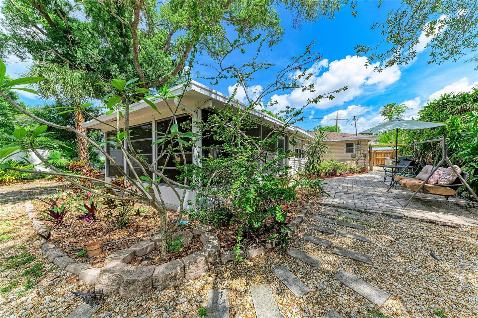 Image 45 of 99 For 2458 Waldemere Street