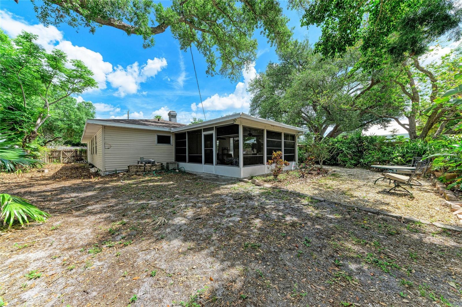 Image 47 of 99 For 2458 Waldemere Street