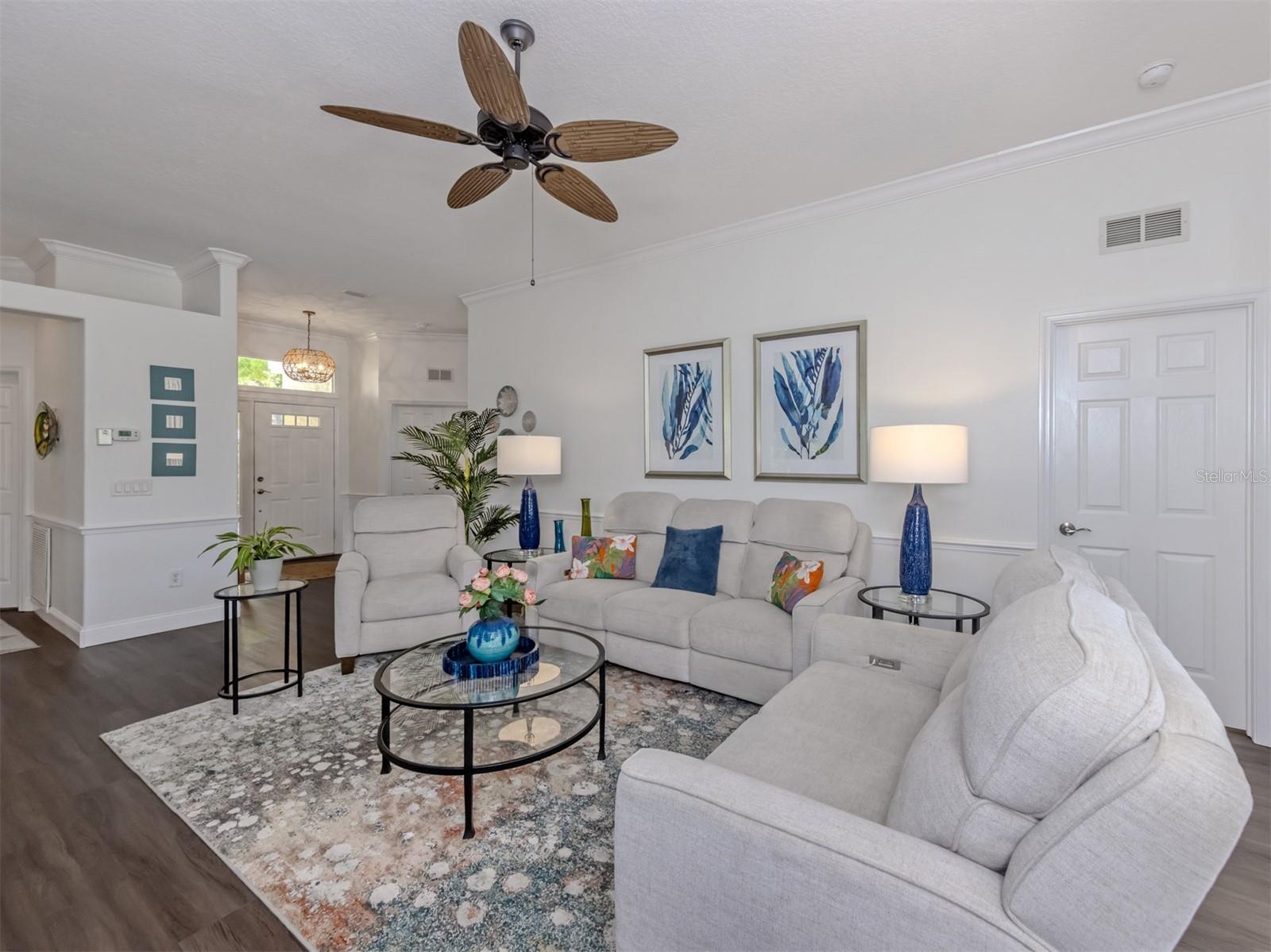 Image 11 of 65 For 535 Fallbrook Drive