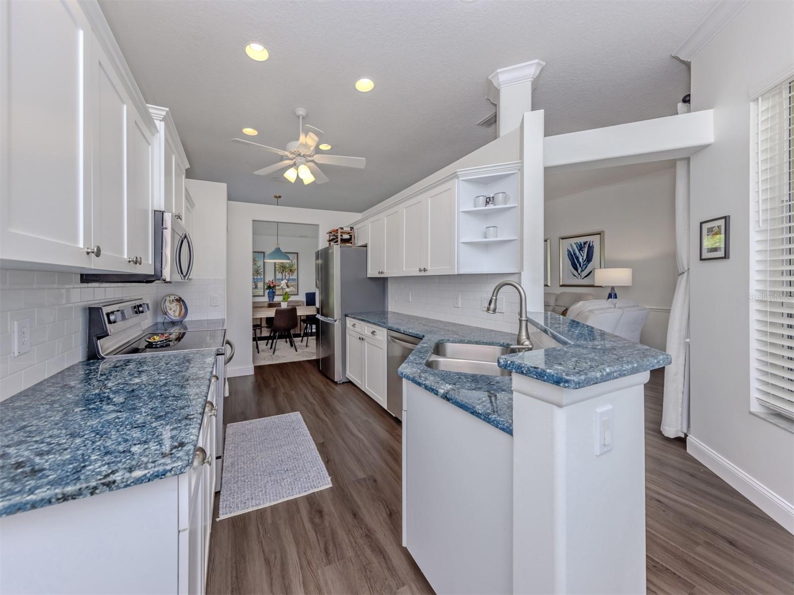 Image 14 of 65 For 535 Fallbrook Drive
