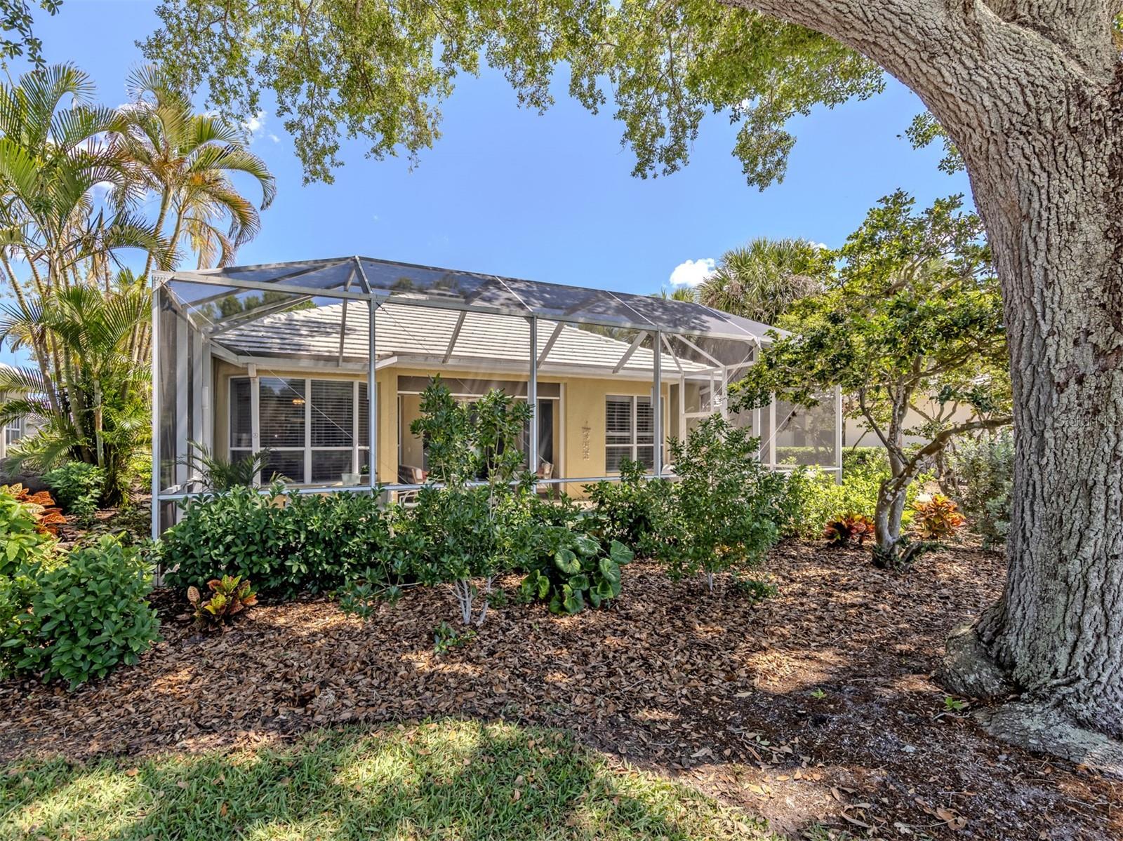 Image 9 of 65 For 535 Fallbrook Drive