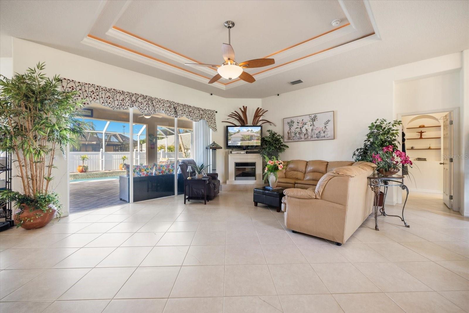 Image 8 of 40 For 4879 Eldron Avenue