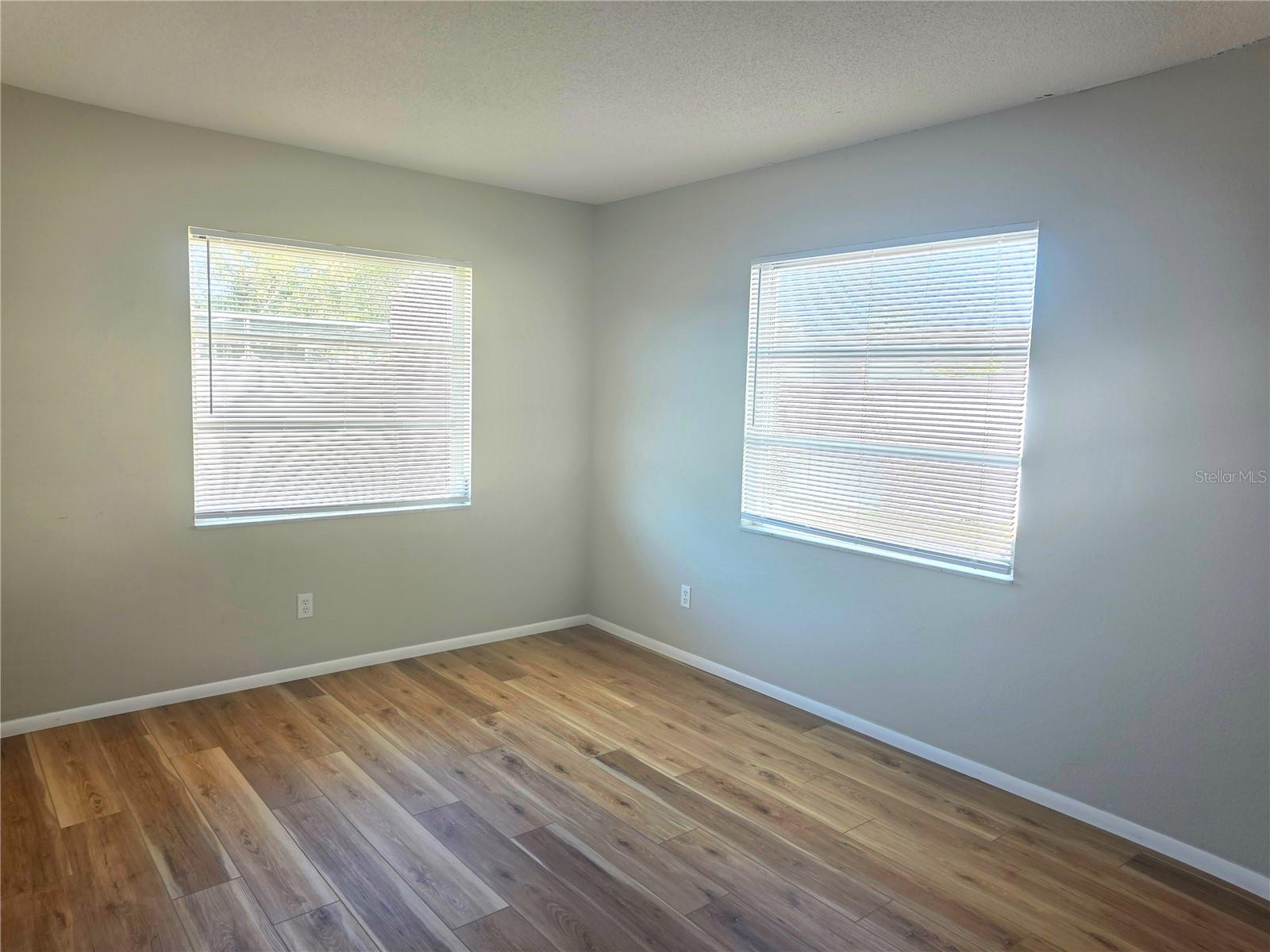 Image 16 of 23 For 1770 Elm Drive