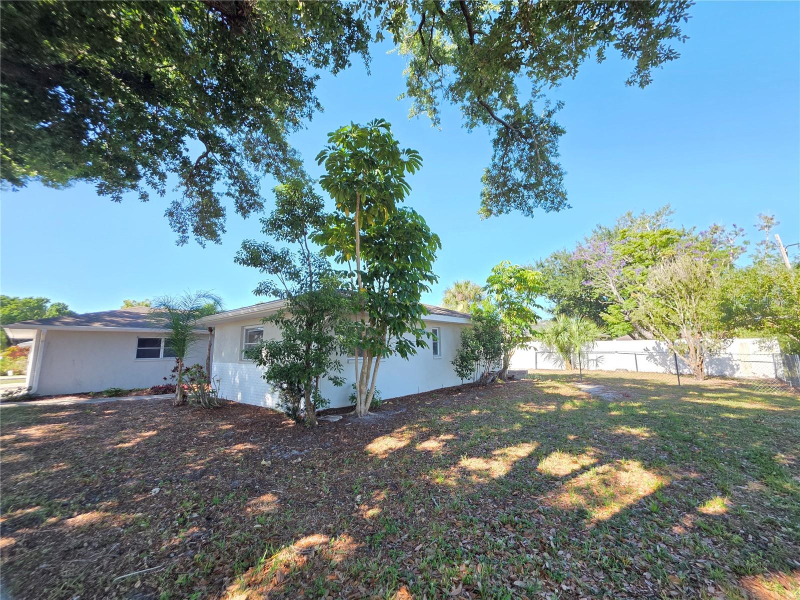 Image 22 of 23 For 1770 Elm Drive