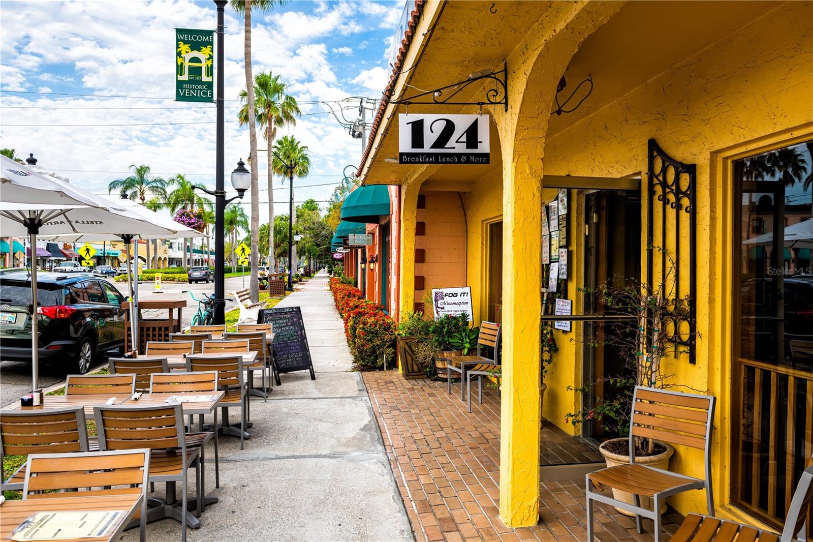 Image 36 of 41 For 521 Venice Avenue 16