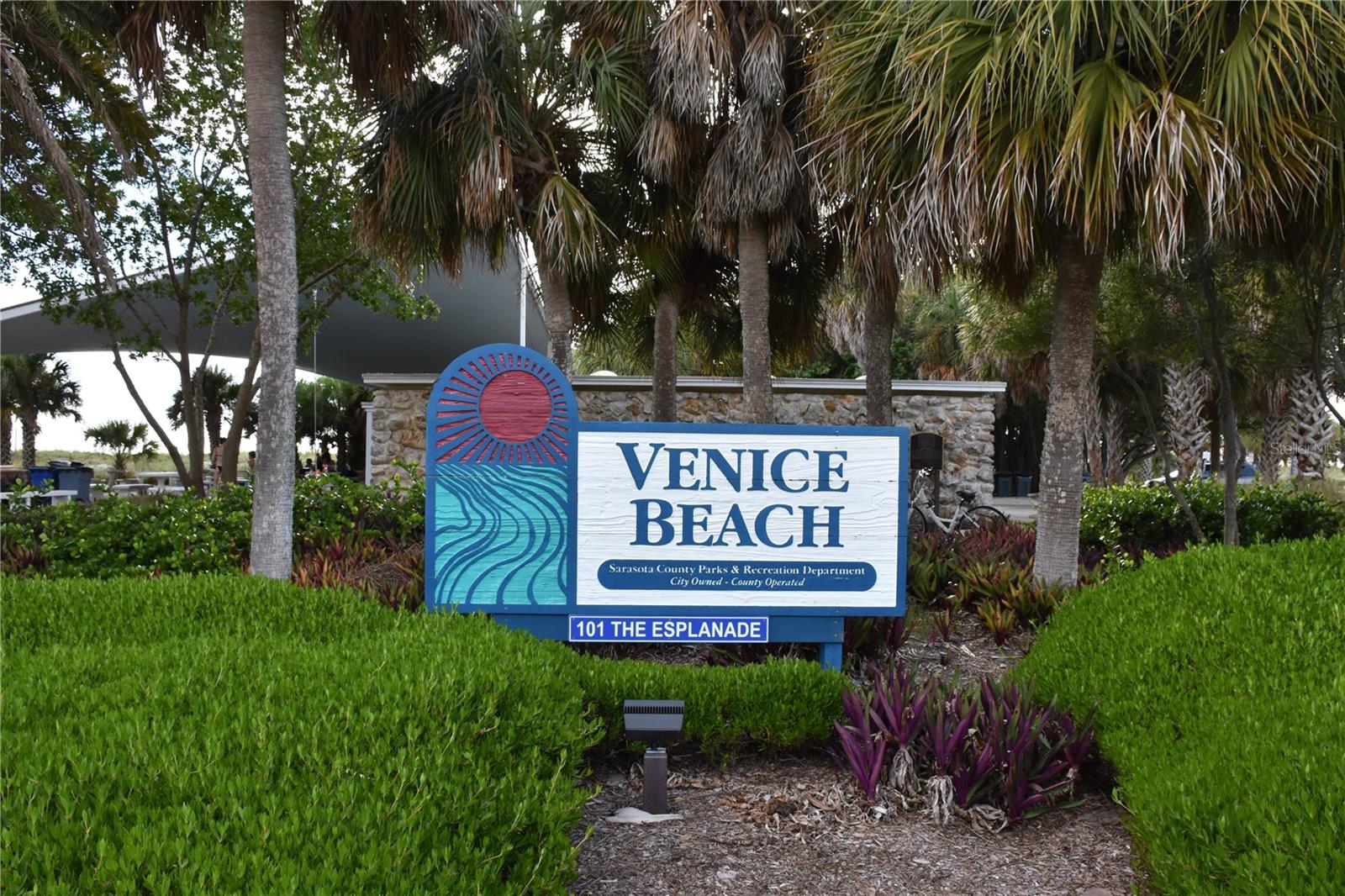 Image 39 of 41 For 521 Venice Avenue 16