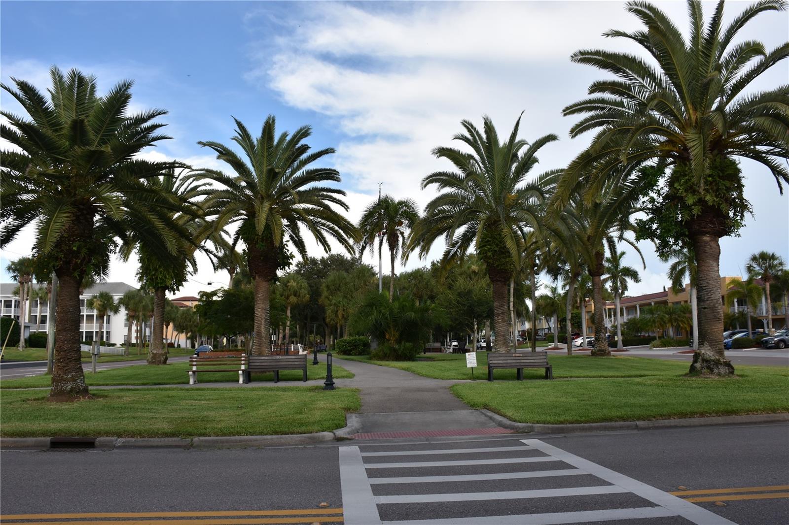 Image 40 of 41 For 521 Venice Avenue 16