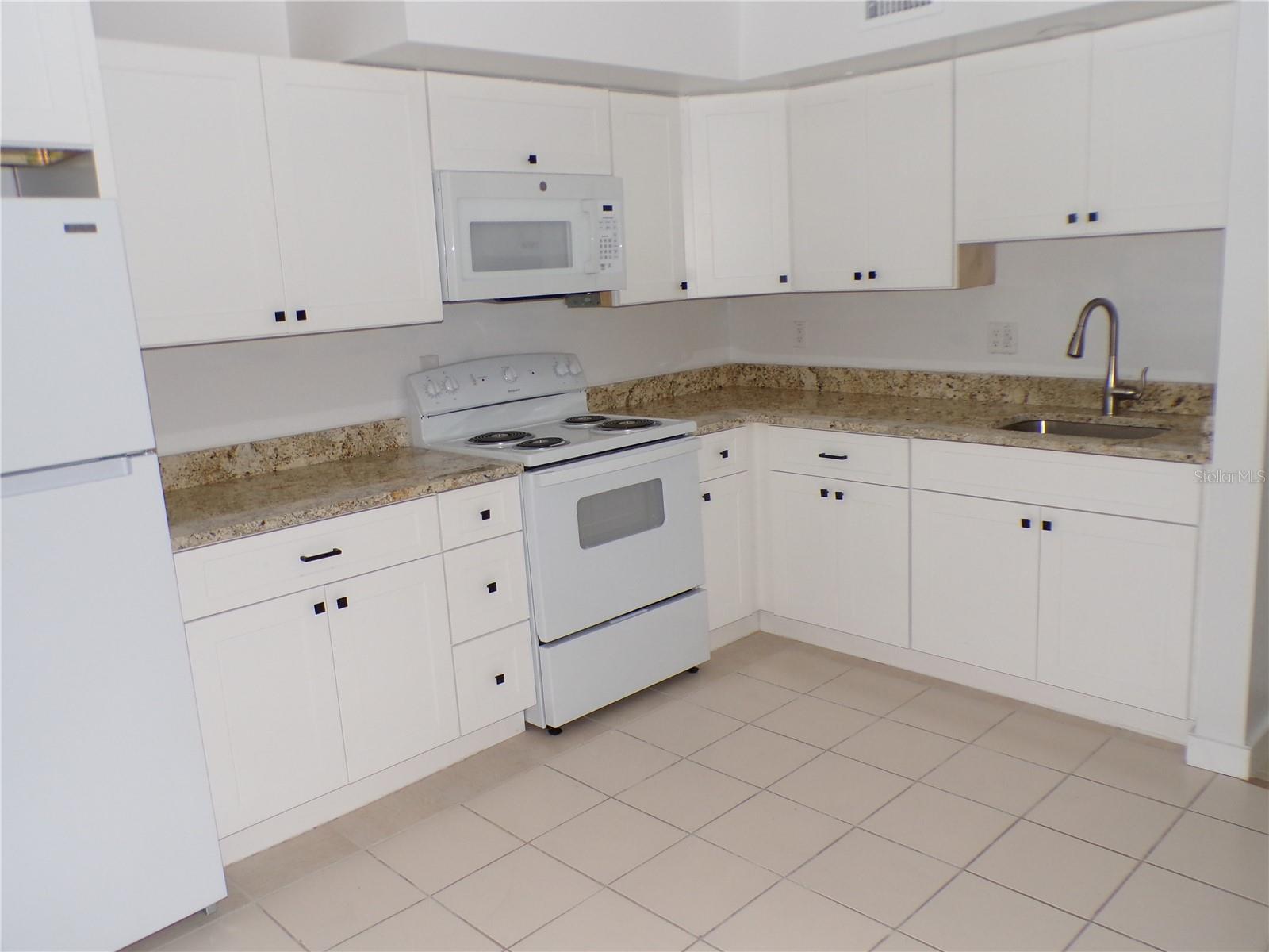 Image 4 of 15 For 1258 Barbara Drive 106