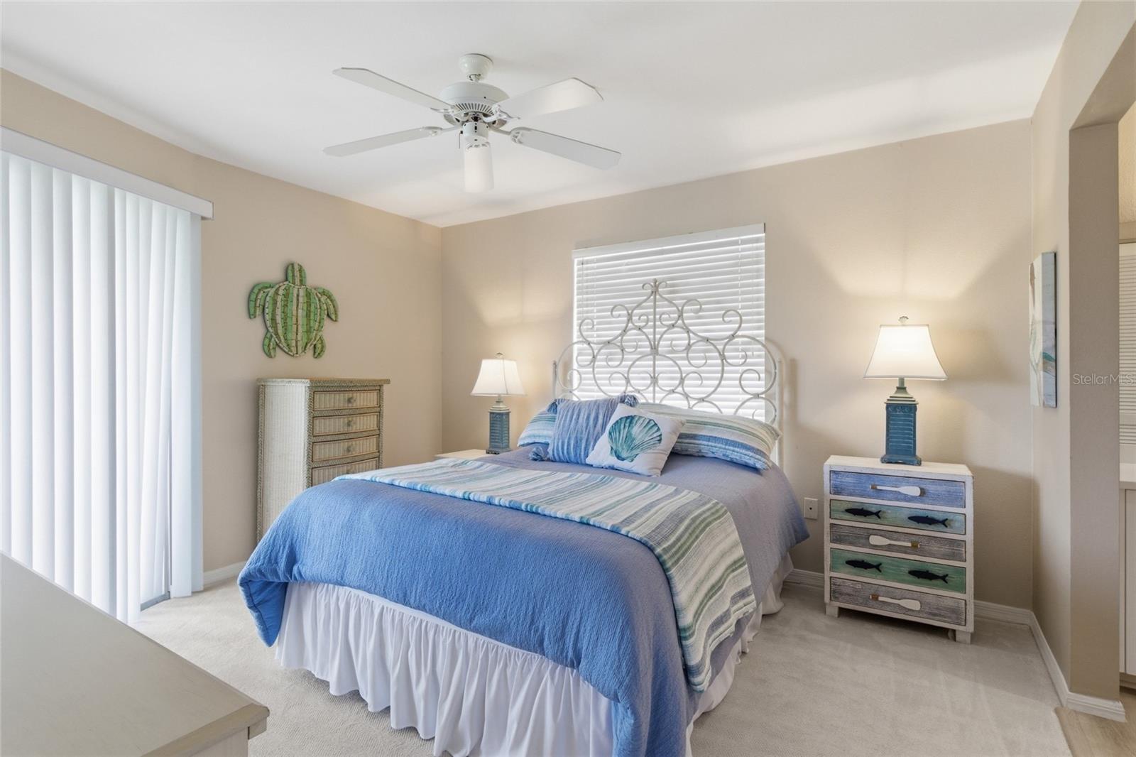 Image 18 of 46 For 9320 Clubside Circle S 2310
